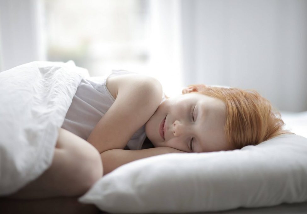 girl-sleeping-3887596 (1)